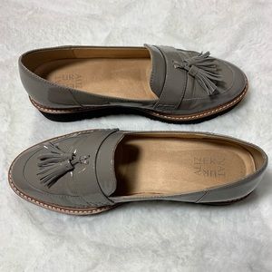 naturalizer august platform tassel loafer